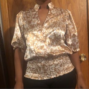 Bill Blass, Gold and white shortsleeved shirt.